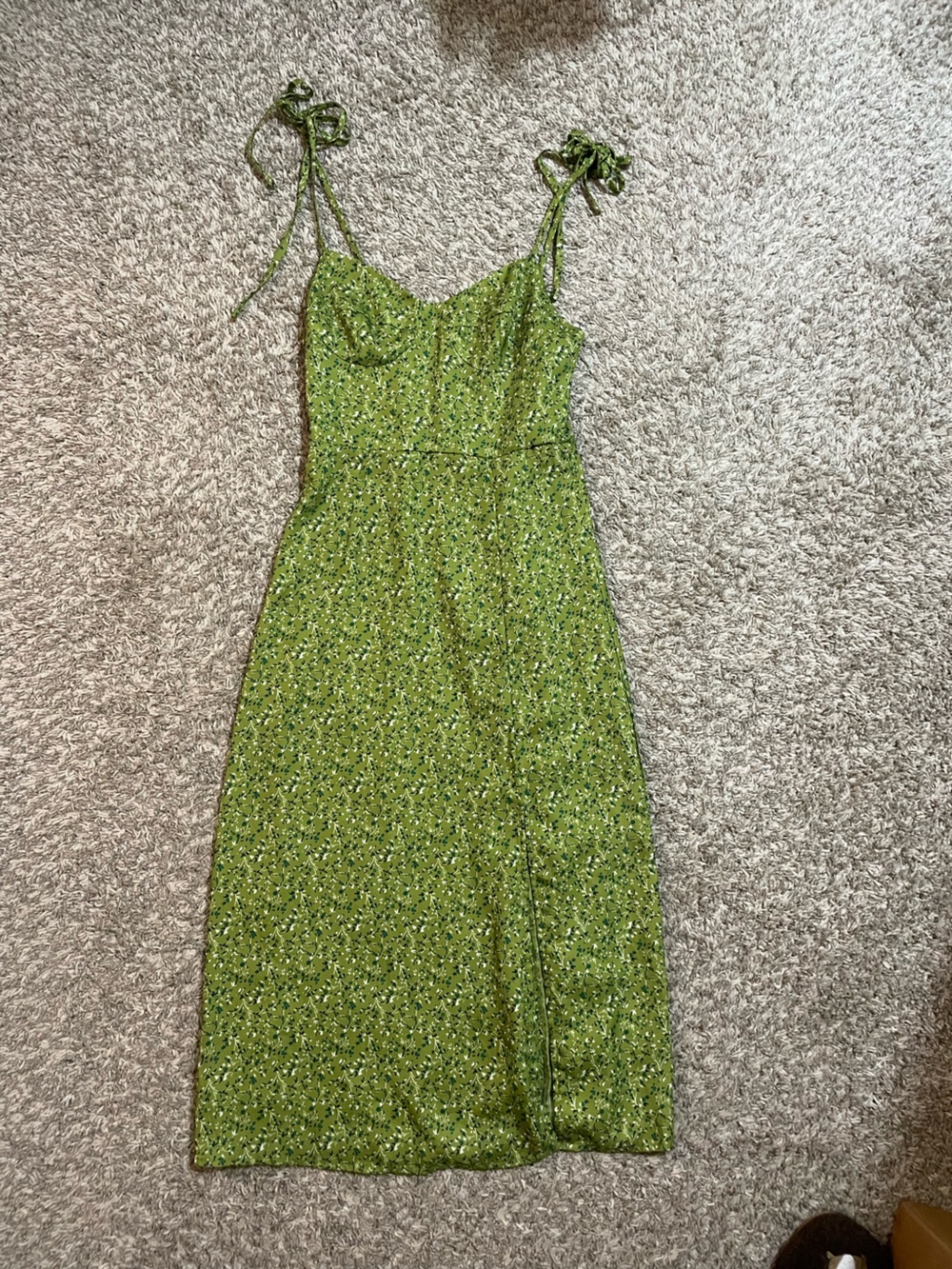 Green Cider Floral Tie-Shoulder Midi Dress